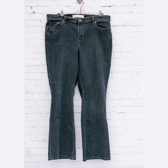 Venezia Denim - Venezia by Lane Bryant Stretch Flare Jeans • Dark Wash • Womens Plus Size 16